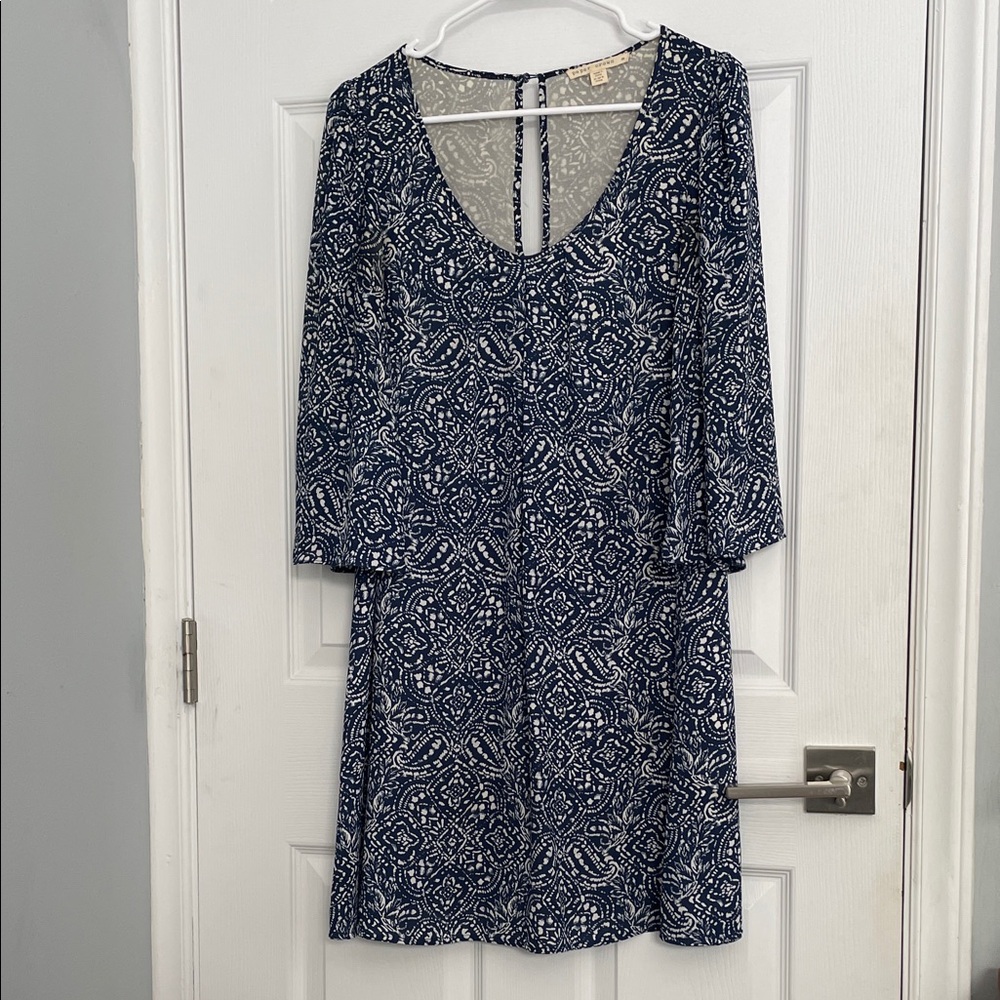 Paper Crown Navy and White Long-Sleeve V-Neck Patterned Dress